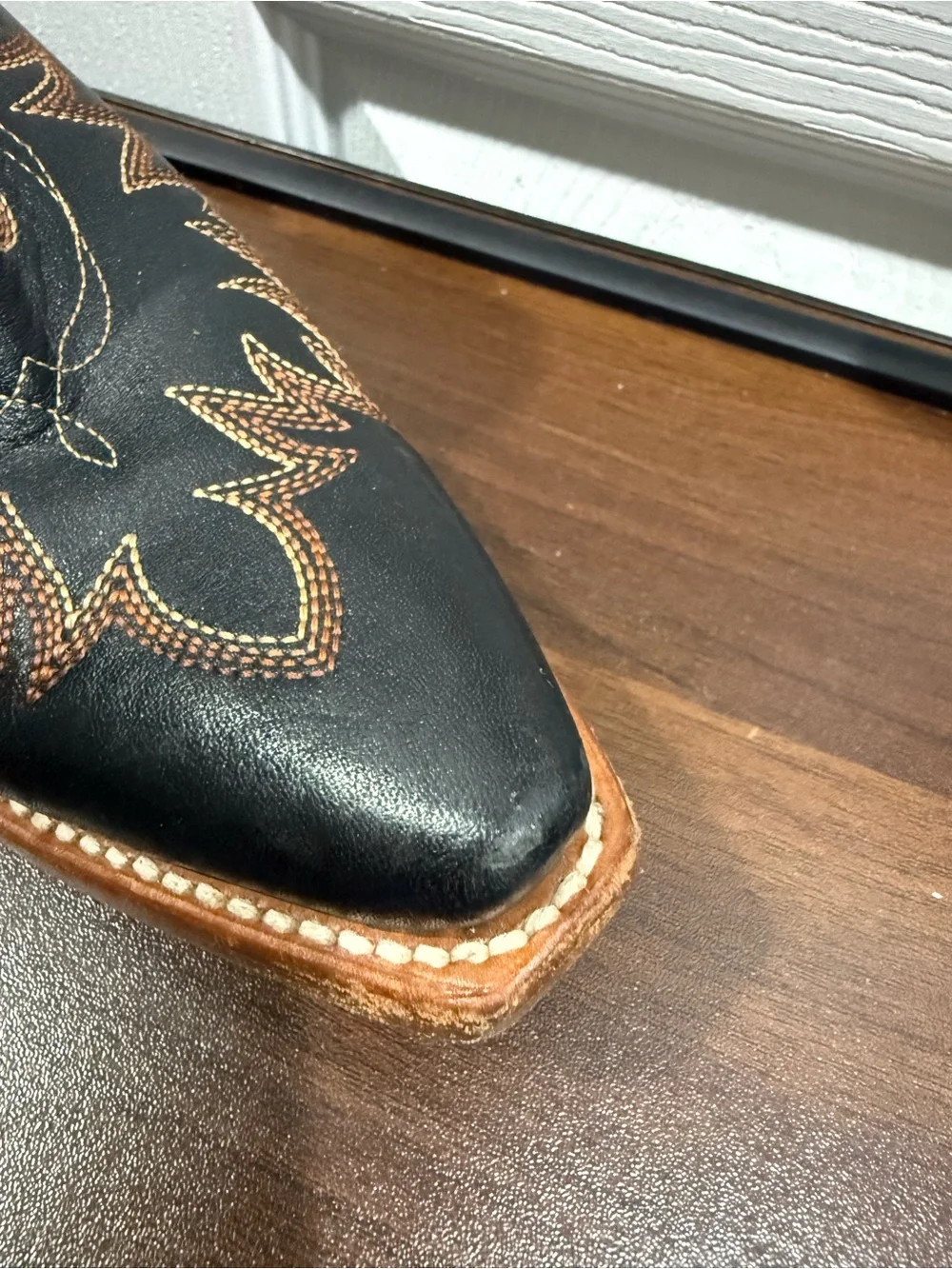 Ariat Women's Dixon Western Boot Brooklyn Black Snip Toe Pointed Toe Size 8.5B - Picture 4 of 6